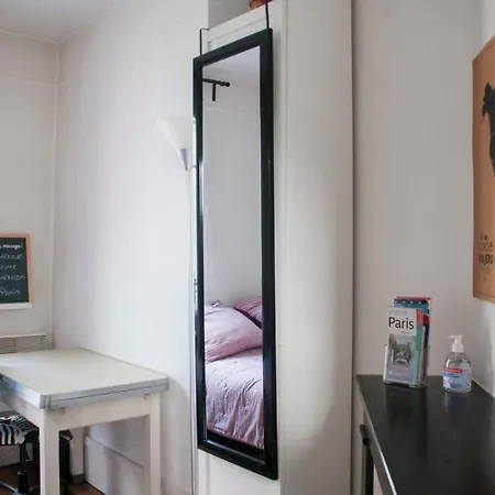 Apartment Bright Apartment In The Heart Of Paris